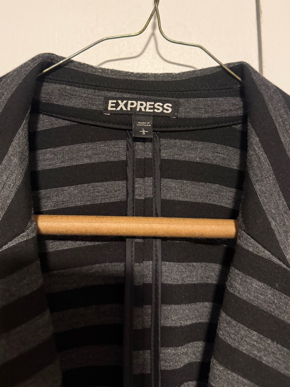 Express Black/Grey Blazer size large - Picture 3 of 3